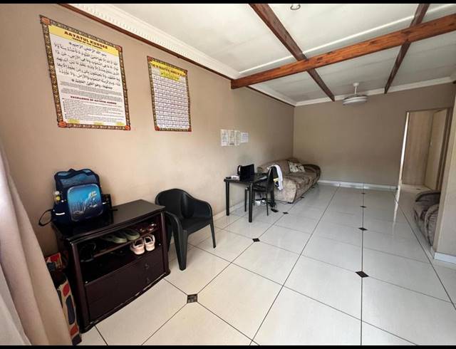 2 BEDROOM PROPERTY TO RENT IN ERASMIA